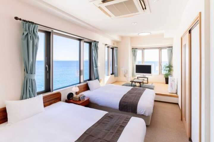Room 14 of 62
