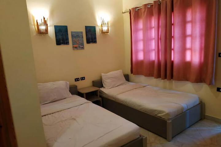 Room 2 of 20