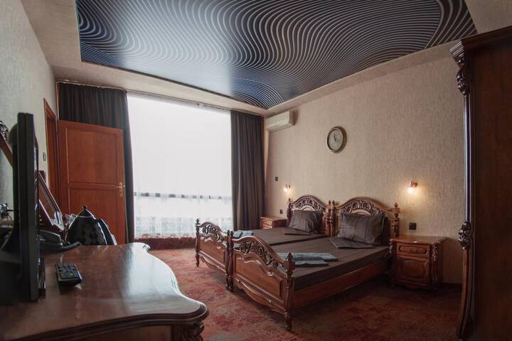 Room 11 of 51