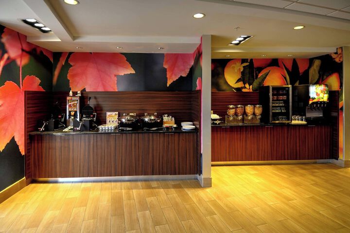 Breakfast/Coffee Service 28 of 31