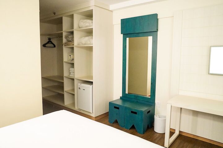 Room 43 of 124
