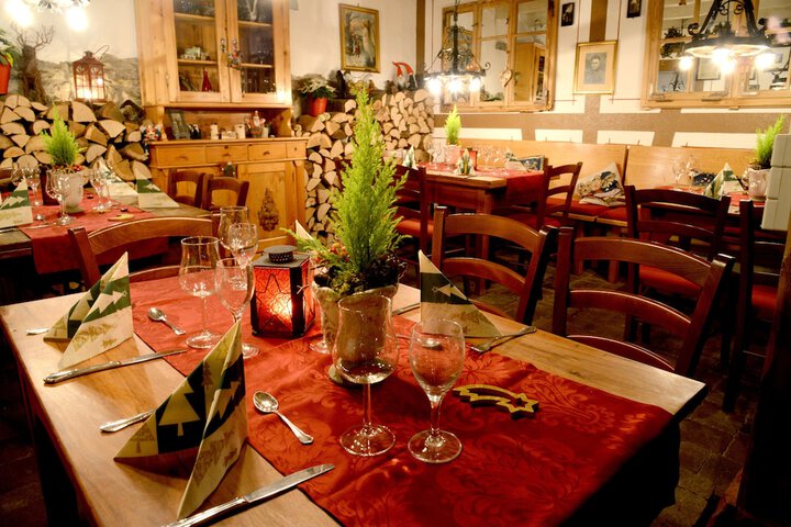 Dining 47 of 62