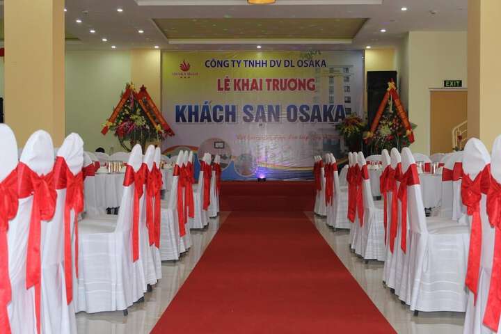 Ballroom/Hall 28 of 41