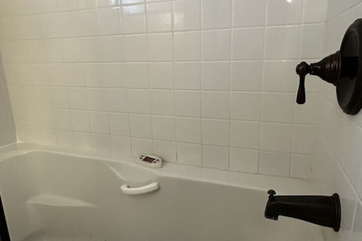 Room 150 of 203