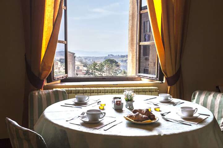 Breakfast/Coffee Service 19 of 45