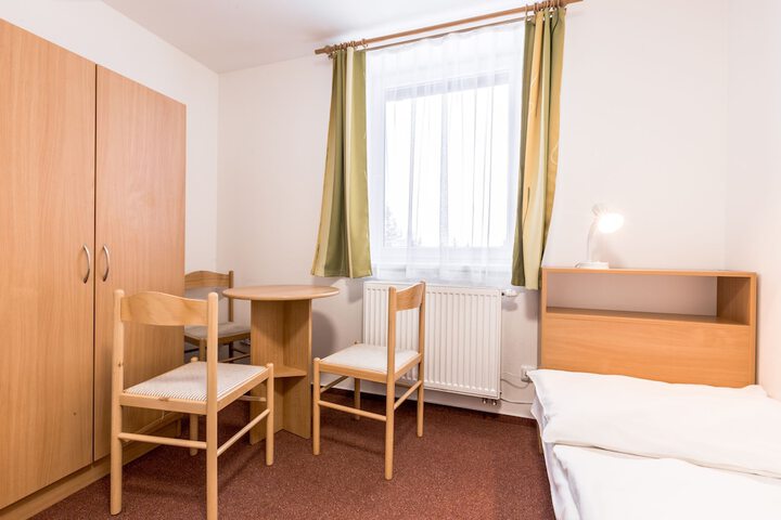 Room 35 of 88
