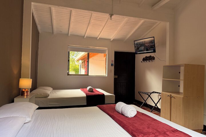 Room 32 of 70