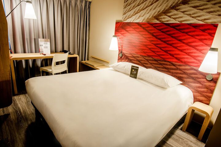 Room 7 of 52