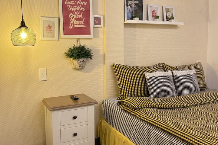 Room 2 of 35