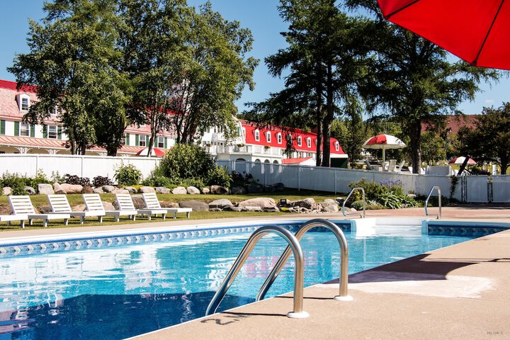 Pool Hotel