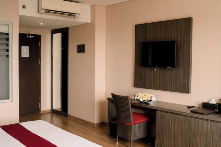 Room 8 of 39