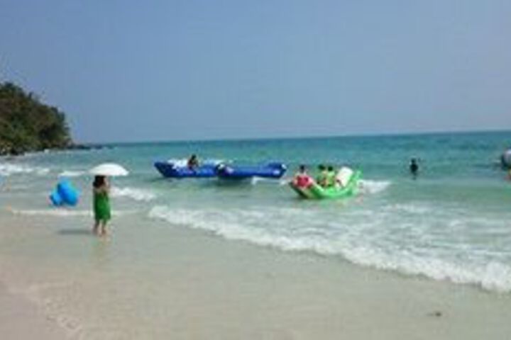 Beach 14 of 64