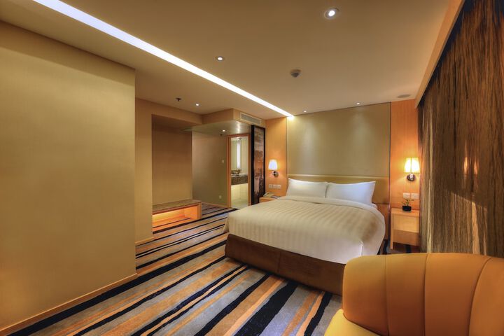 Room 16 of 58