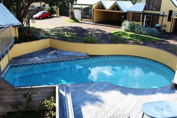 Pool 57 of 81