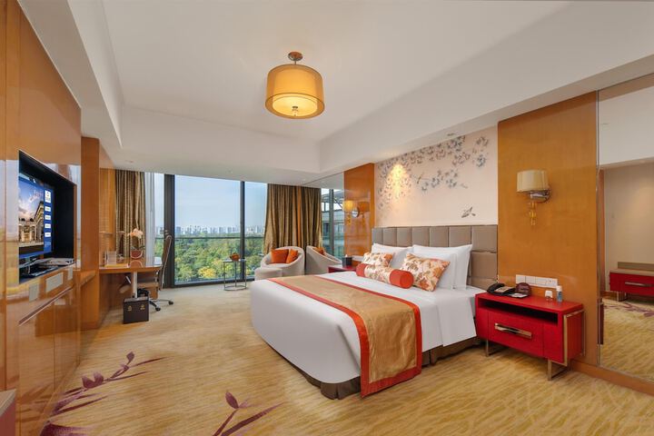 Room 14 of 39