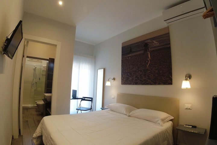 Room 14 of 69