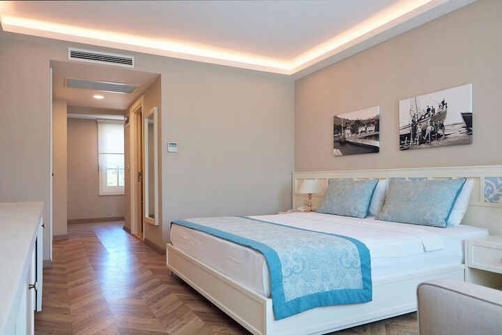 Room 15 of 23