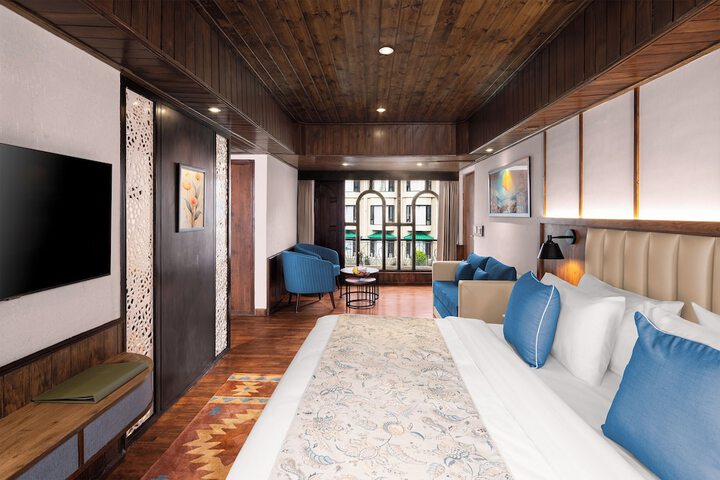 Room 20 of 53