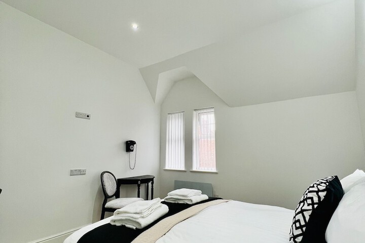 Room 4 of 26