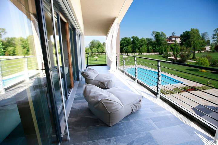 Sundeck 54 of 57