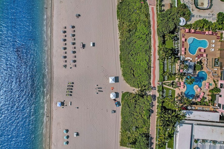 Beach 656 of 723