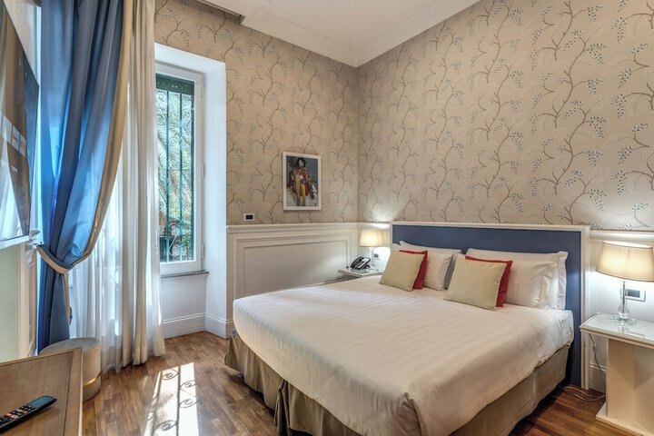 Room 45 of 116