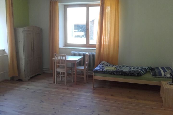 Room 7 of 40