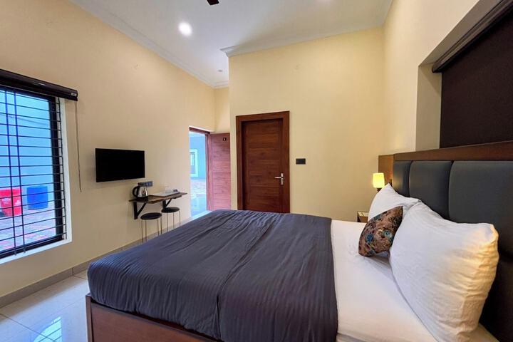 Room 3 of 58