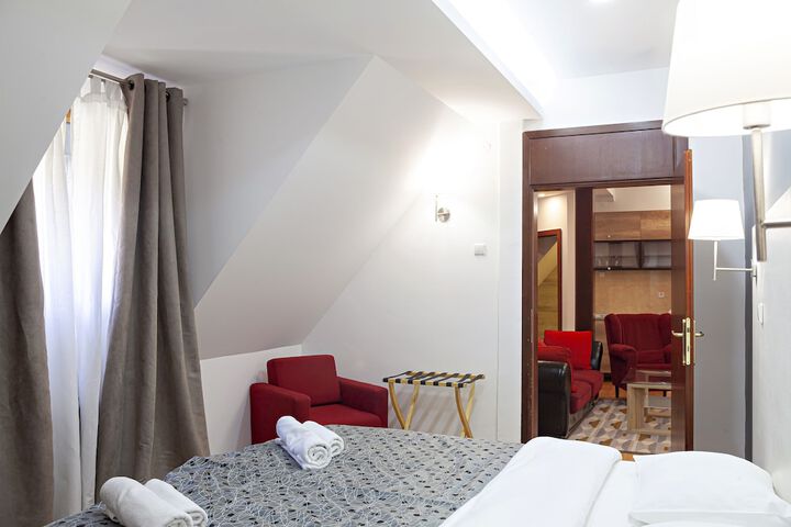 Room 30 of 113
