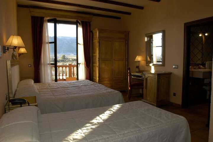 Room 10 of 49