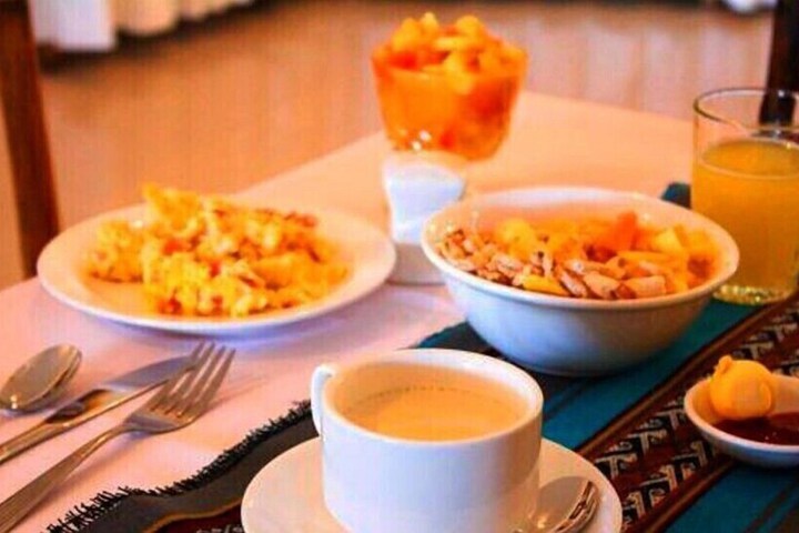 Breakfast/Coffee Service 14 of 19
