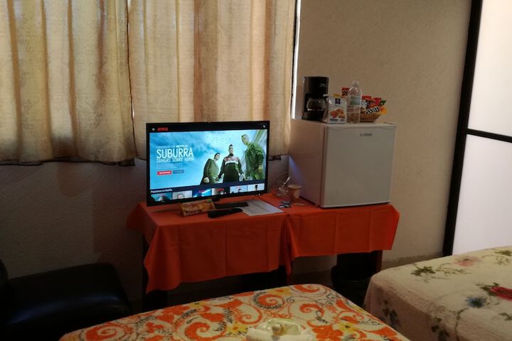Room 5 of 20