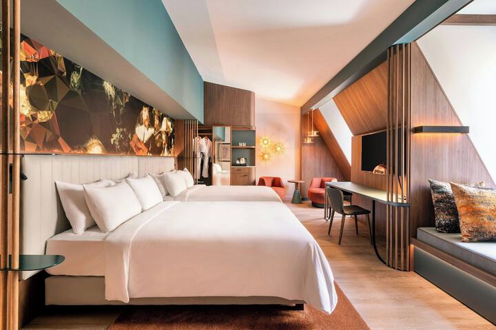 Room 49 of 219