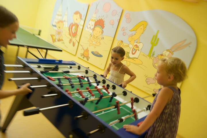Childrens Activities 86 of 157