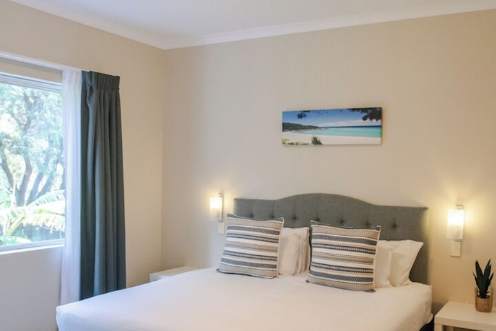 Room 9 of 60