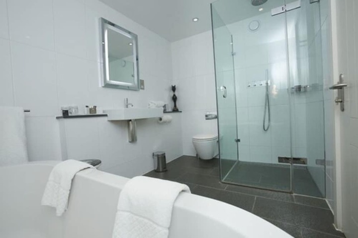 Clean Restrooms