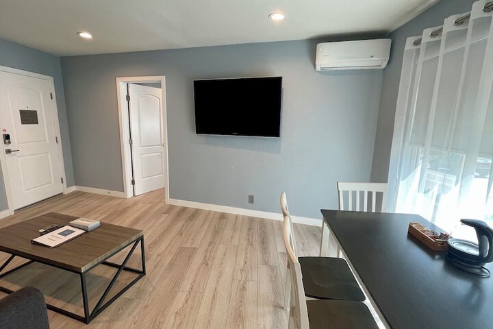 Room 30 of 89