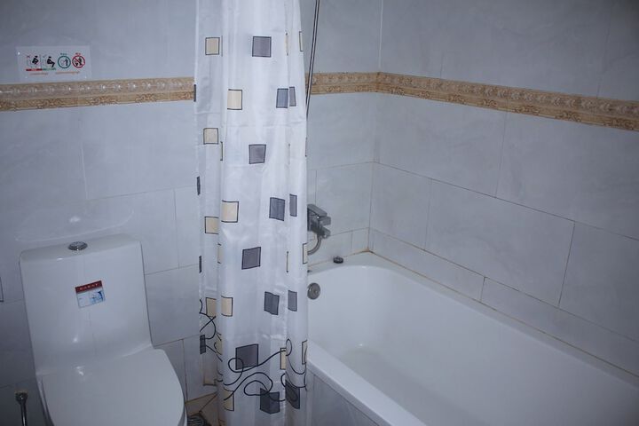 Room 49 of 63