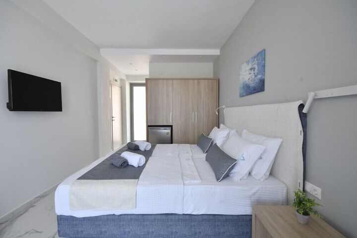 Room 10 of 52