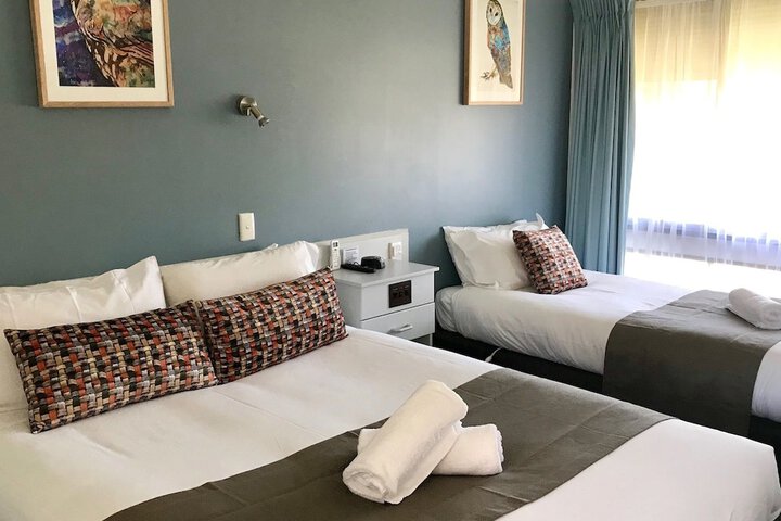 Room 3 of 44