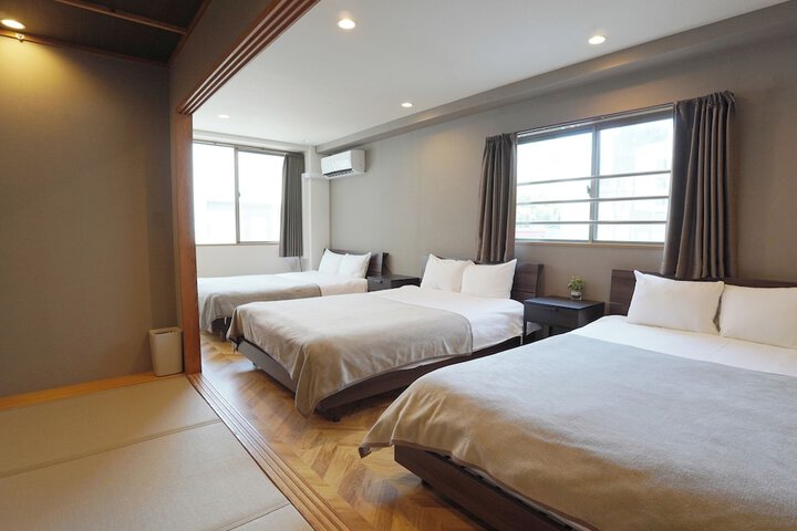 Room 4 of 24