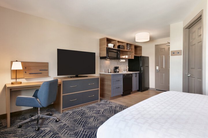 Room 5 of 39