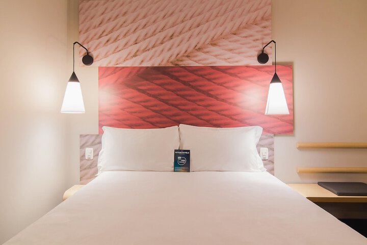 Room 14 of 31