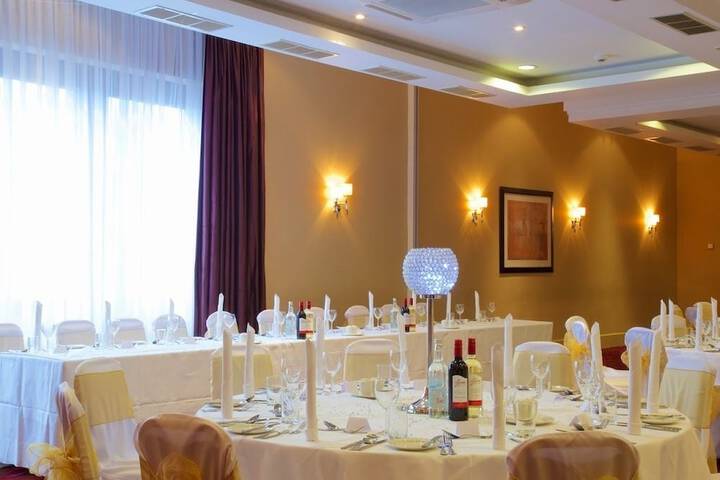 Wedding/Banquet 33 of 47