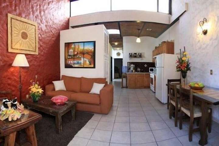 Lounge 133 of 150