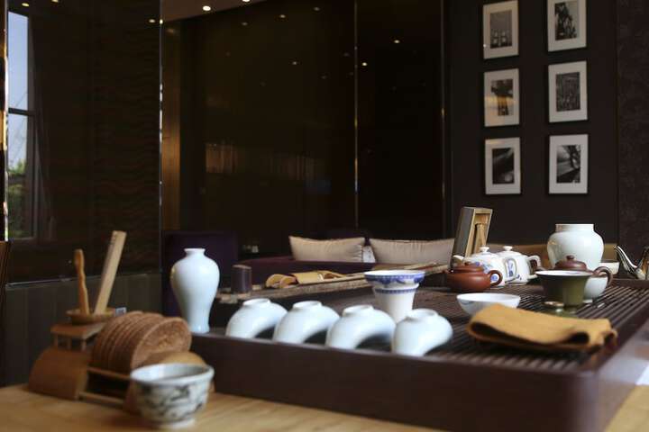 Lounge 47 of 60