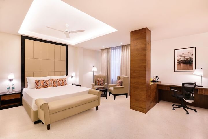 Room 15 of 60