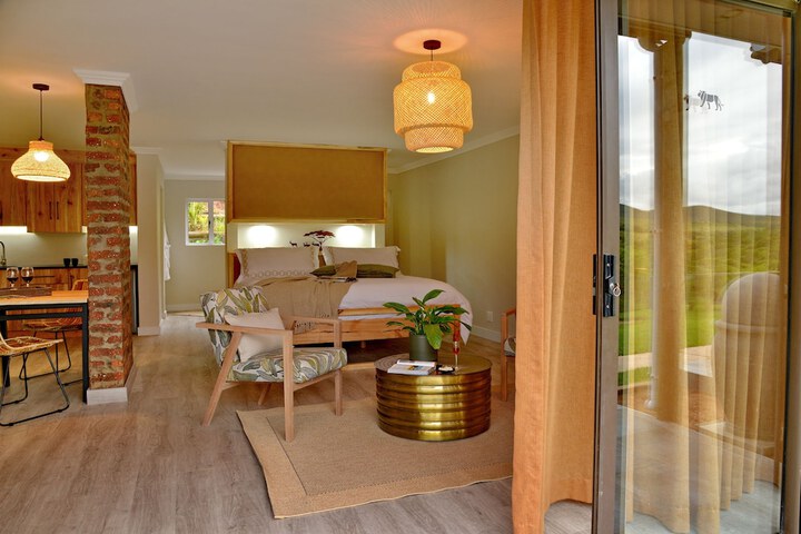 Room 10 of 62