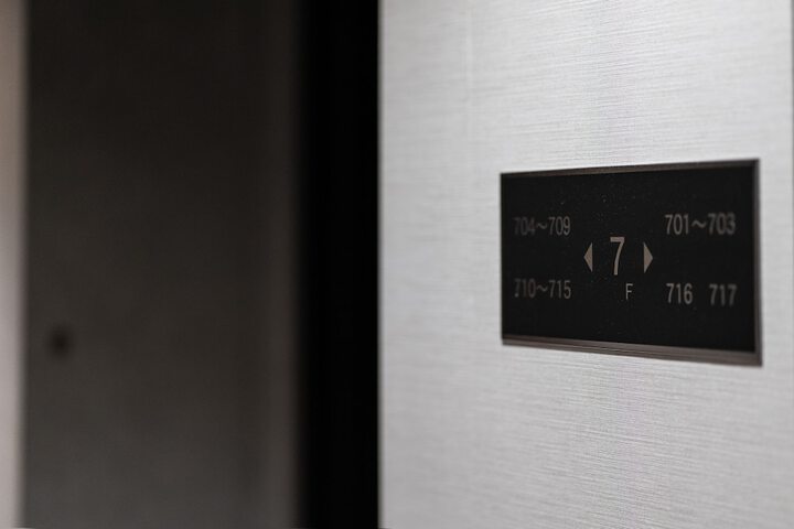 Ballroom/Hall 29 of 32