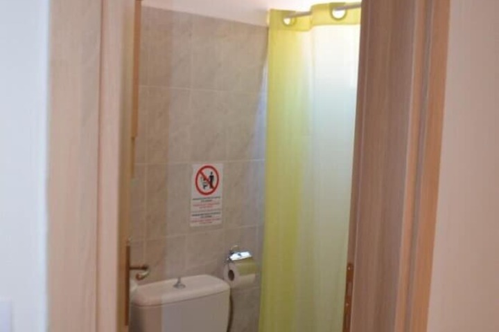 Room 21 of 22